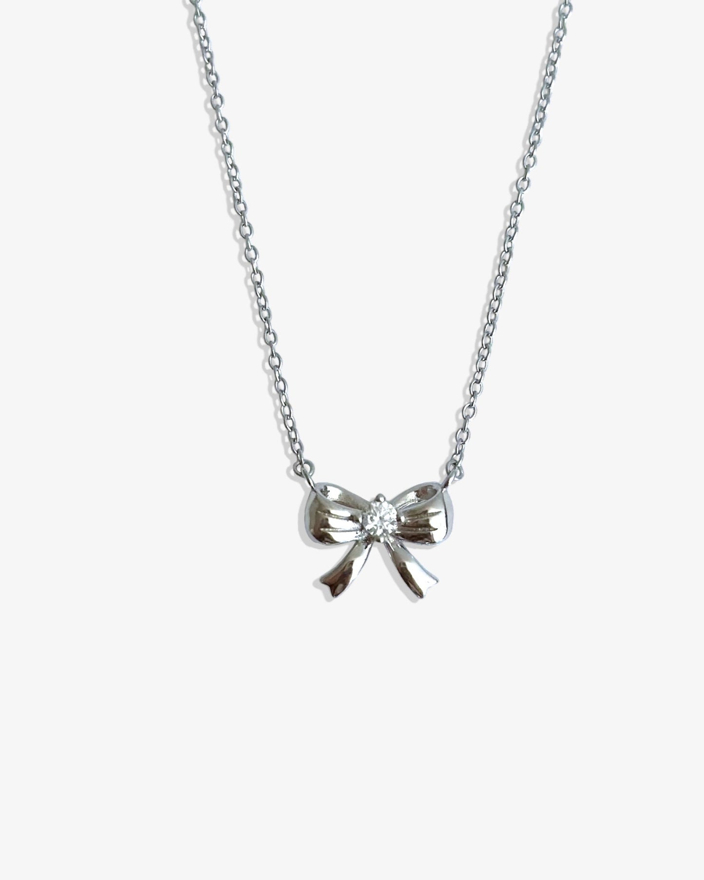 Bow Necklace