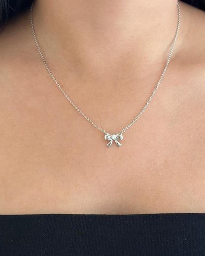 Bow Necklace